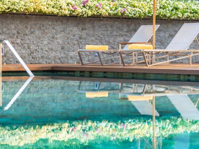 Kristallklar und Algenfrei: Wie Wasserqualität Ihr Garten-Wasserbecken transformiert